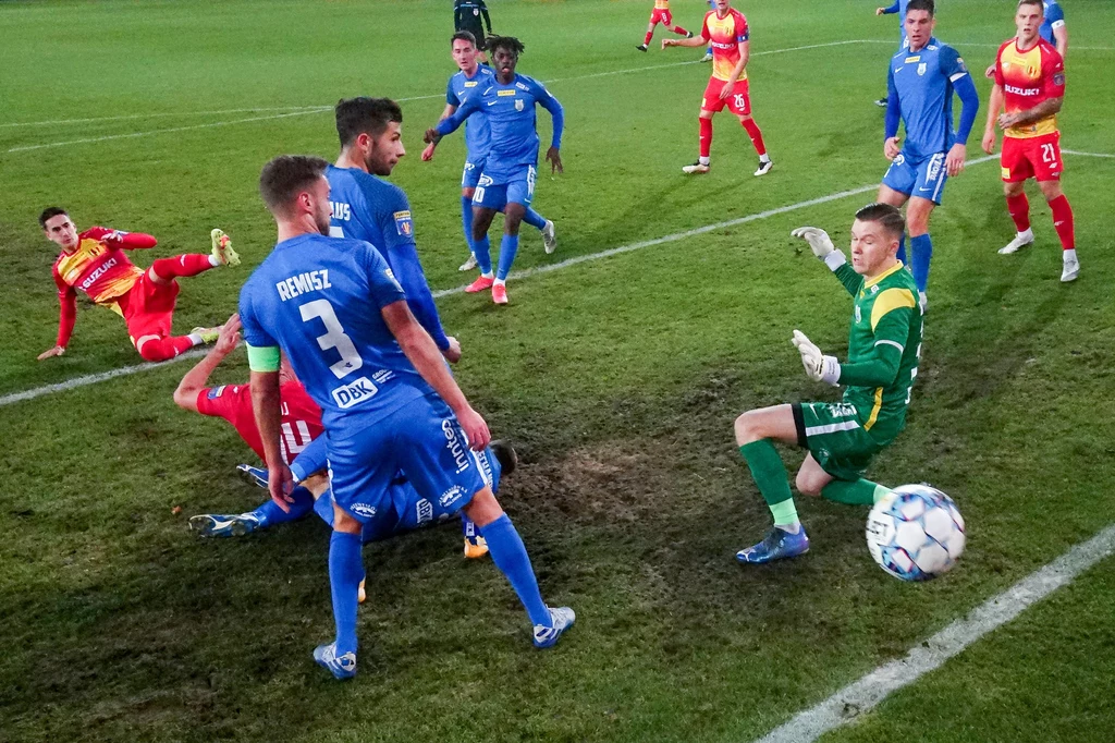 Tak padła druga bramka dla Korony. Jej strzelcem Mario Zebić Tak padła druga bramka dla Korony. Jej strzelcem Mario Zebić