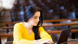 Najpopularniejsze wśród cudzoziemców studiujących w Polsce były kierunki związane z biznesem, administracją i prawem