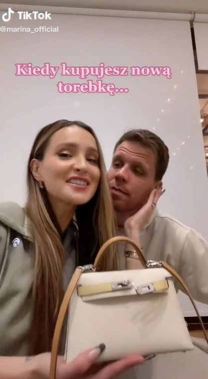 Marina chwali się drogą torbą na Tik-toku @marina_official? Marina chwali się drogą torbą na Tik-toku @marina_official?