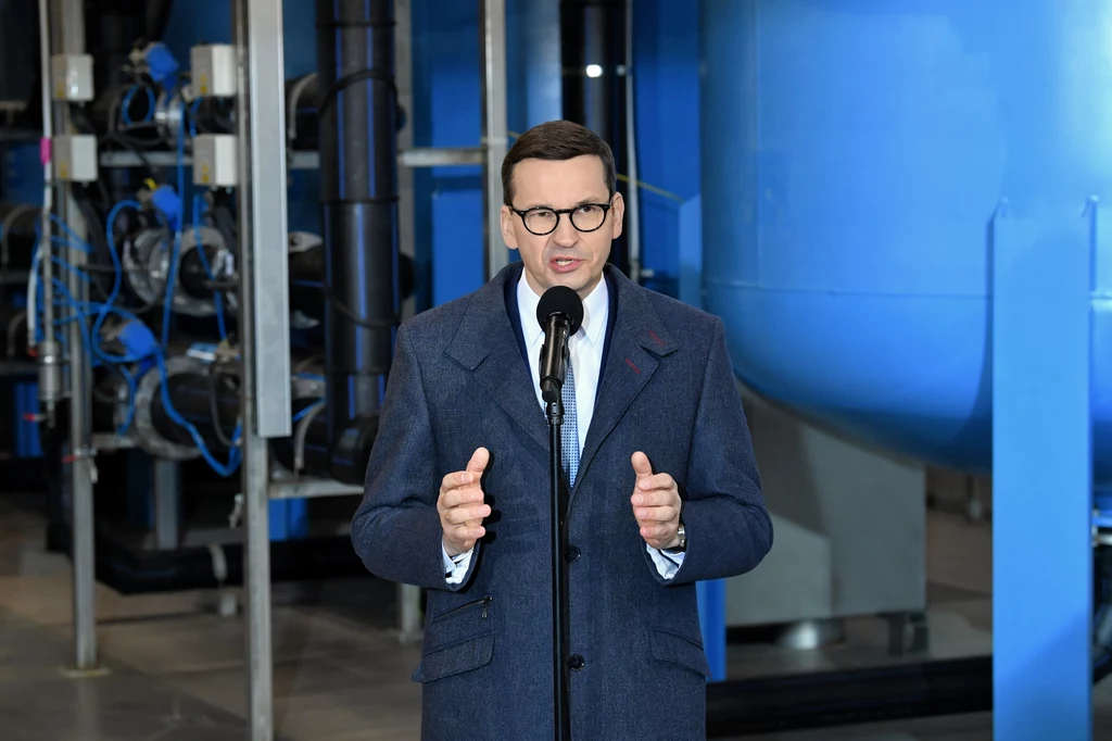Premier Mateusz Morawiecki podczas konferencji prasowej w Ząbkach koło Warszawy
