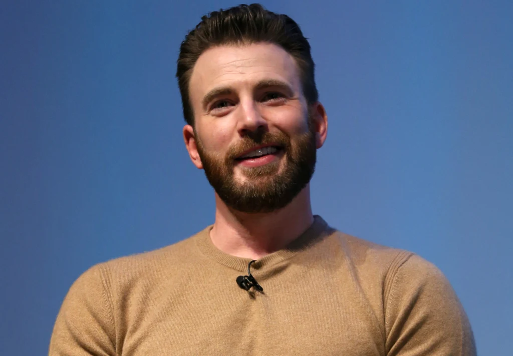 Chris Evans najseksowniejszym mężczyzną 2021 roku według magazynu "People"