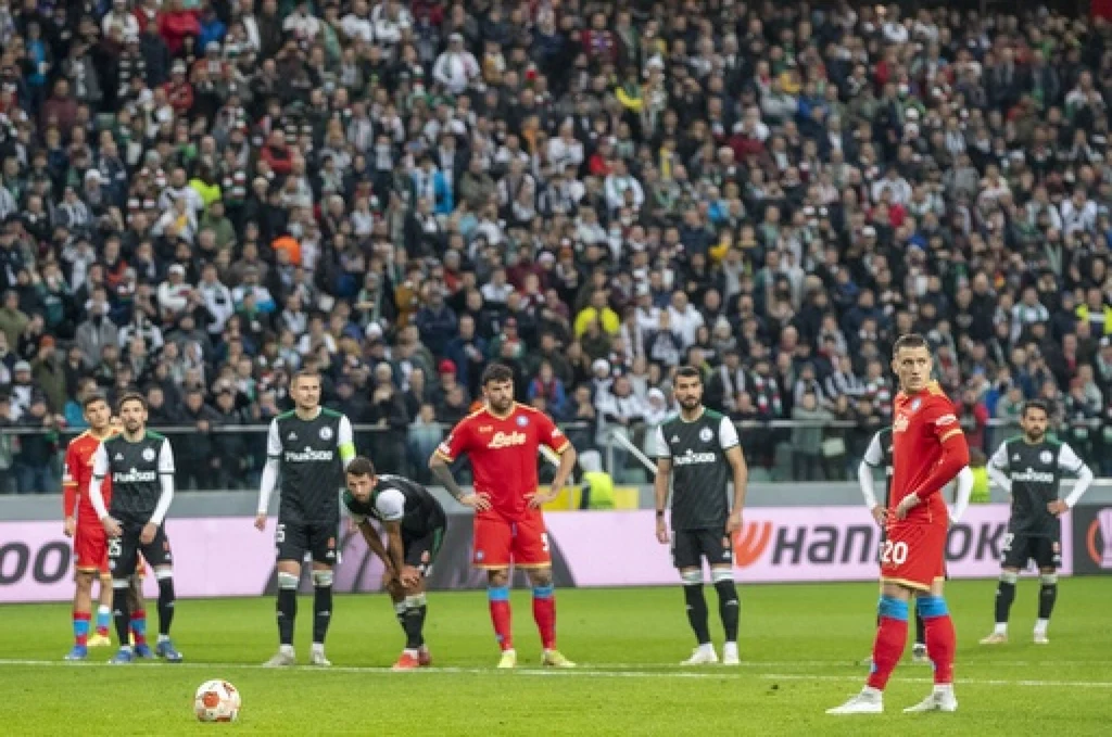 Mecz Legia - Napoli zakończył się porażką warszawskiej drużyny Mecz Legia - Napoli zakończył się porażką warszawskiej drużyny
