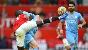 Eric Bailly (z lewej) kontra Phil Foden