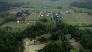 Mieszkańcy czują się zagrożeni sąsiedztwem - ich zdaniem niezabezpieczonej - strzelnicy
