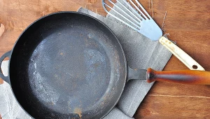 Być może za twoje problemy z tarczycą odpowiada patelnia, której używasz codziennie, od lat?