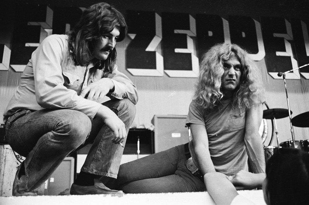 John Bonham i Robert Plant (Led Zeppelin) we wrześniu 1971 r. w Japonii