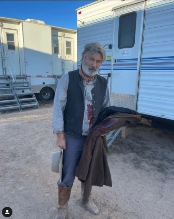 Alec Baldwin na planie filmu "Rust"/ East News / Instagram Alec Baldwin na planie filmu "Rust"/ East News / Instagram