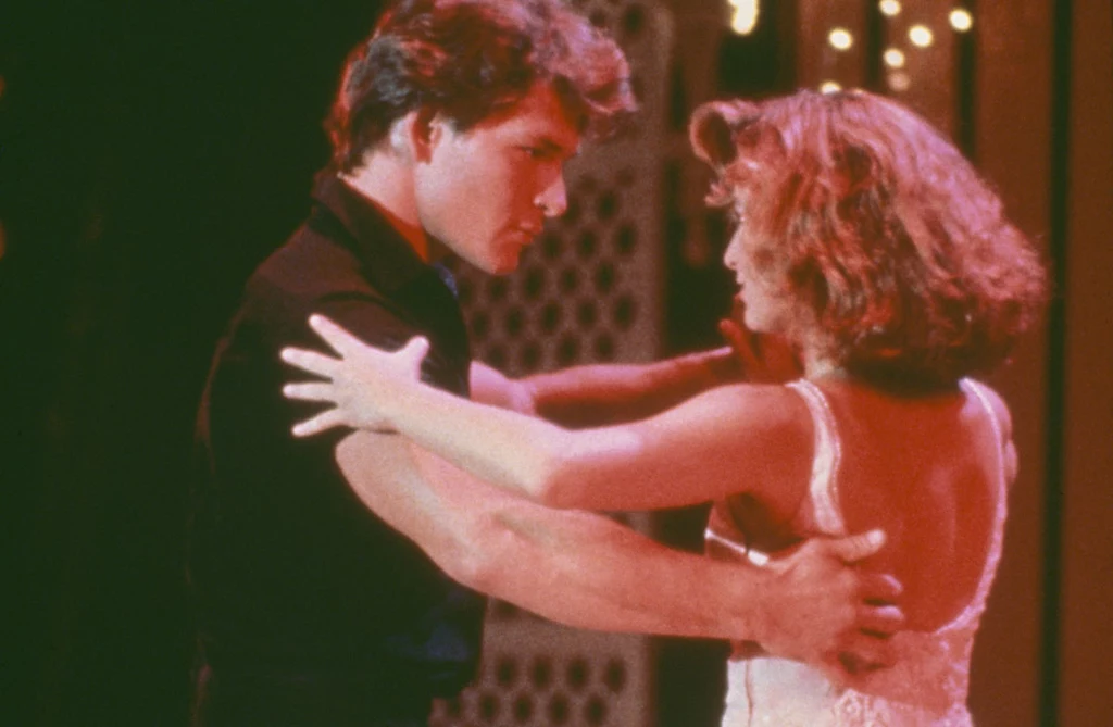 "Dirty Dancing" stało się pierwszym amerykańskim tytułem, który przekroczył granicę 1 mln dolarów z wpływów ze sprzedaży i wypożyczalni wideo