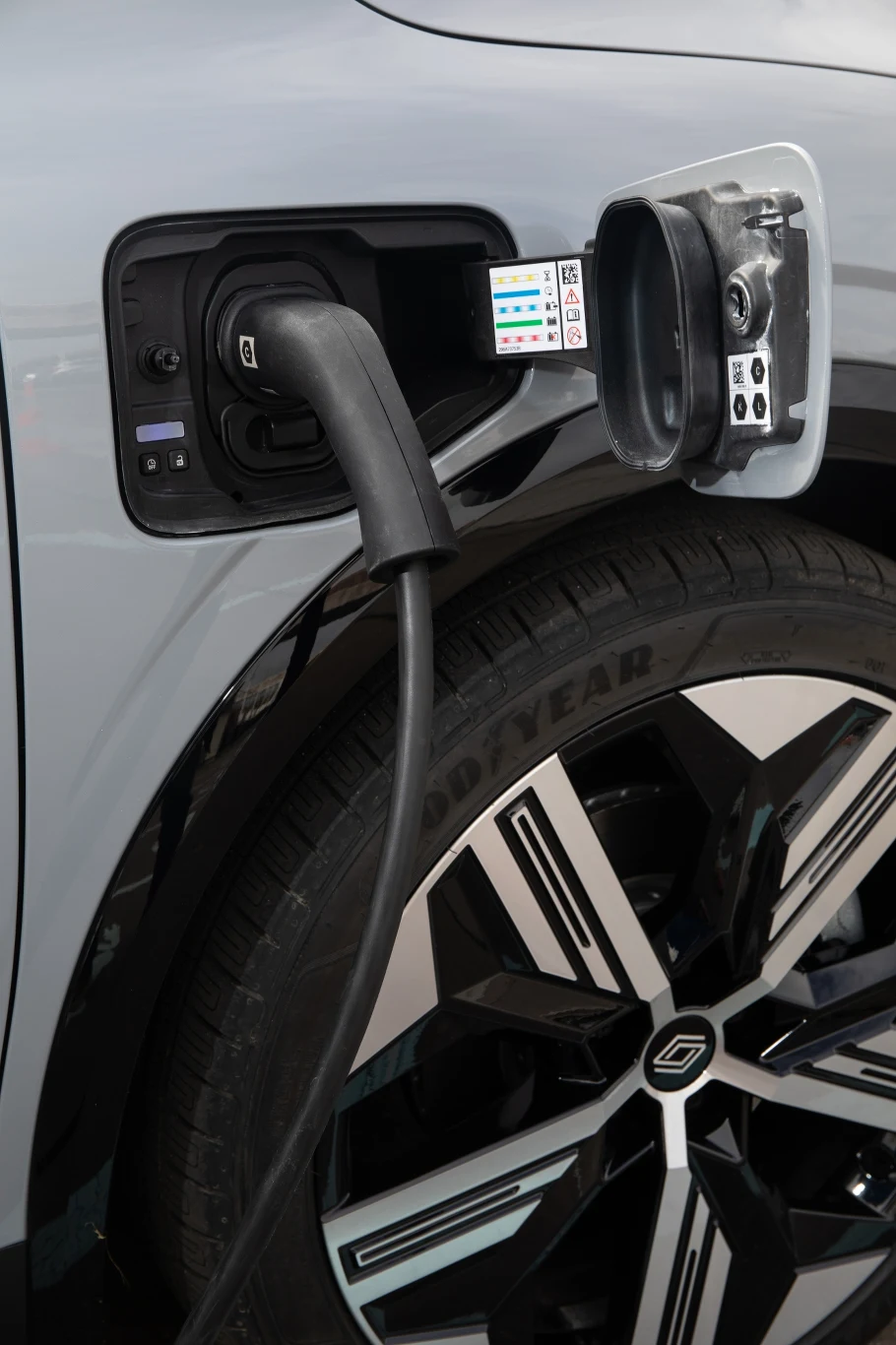 Renault Megane E-Tech. Zdjęcia 