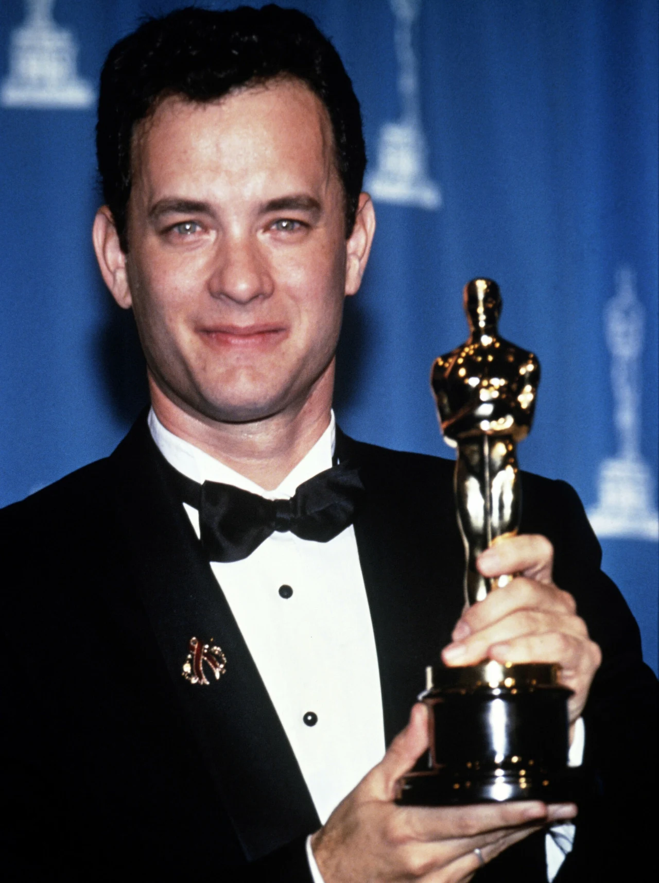Tom Hanks zdobył Oscara dla najlepszego aktora za rolę w filmie "Filadelfia", 1993 r. Tom Hanks zdobył Oscara dla najlepszego aktora za rolę w filmie "Filadelfia", 1993 r.