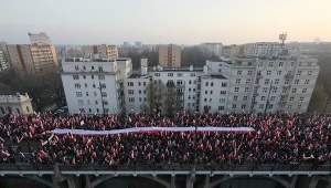 Marsz Niepodległości. Uczestnicy w drodze na Stadion Narodowy