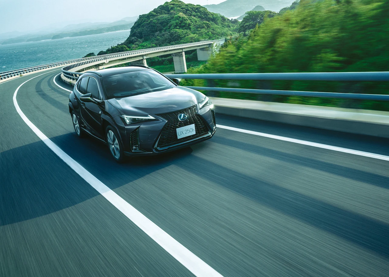 Lexusu UX F Sport Style Blue