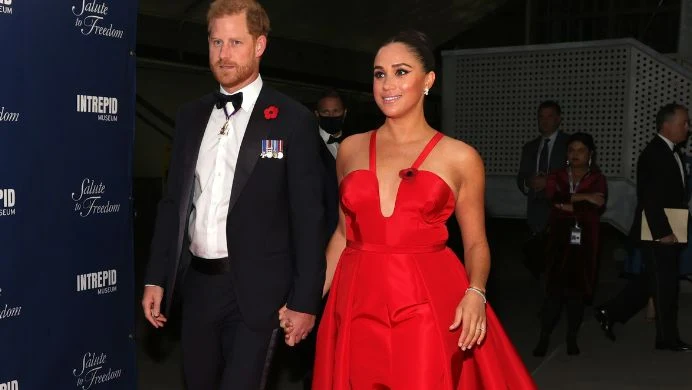 Meghan Markle i książę Harry zaskoczyli zebranych na gali z okazji Dnia Weterana Meghan Markle i książę Harry zaskoczyli zebranych na gali z okazji Dnia Weterana