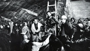 Kadr z filmu “Ucieczka na srebrny glob” reż. Kuba Mikurda (2021), Silver Frame, autor zdjęcia: Witold Rozmysłowicz, źródło agencja FORUM