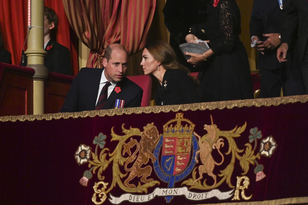 Księżna Kate i książę William co roku ubierają się na czarno z okazji Festival of Remembrance