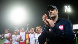 Trener reprezentacji Polski w rugby, Chris Hitt wraz z drużyną