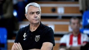 Projekt Warszawa ma problemy. Trener szuka rozwiązania