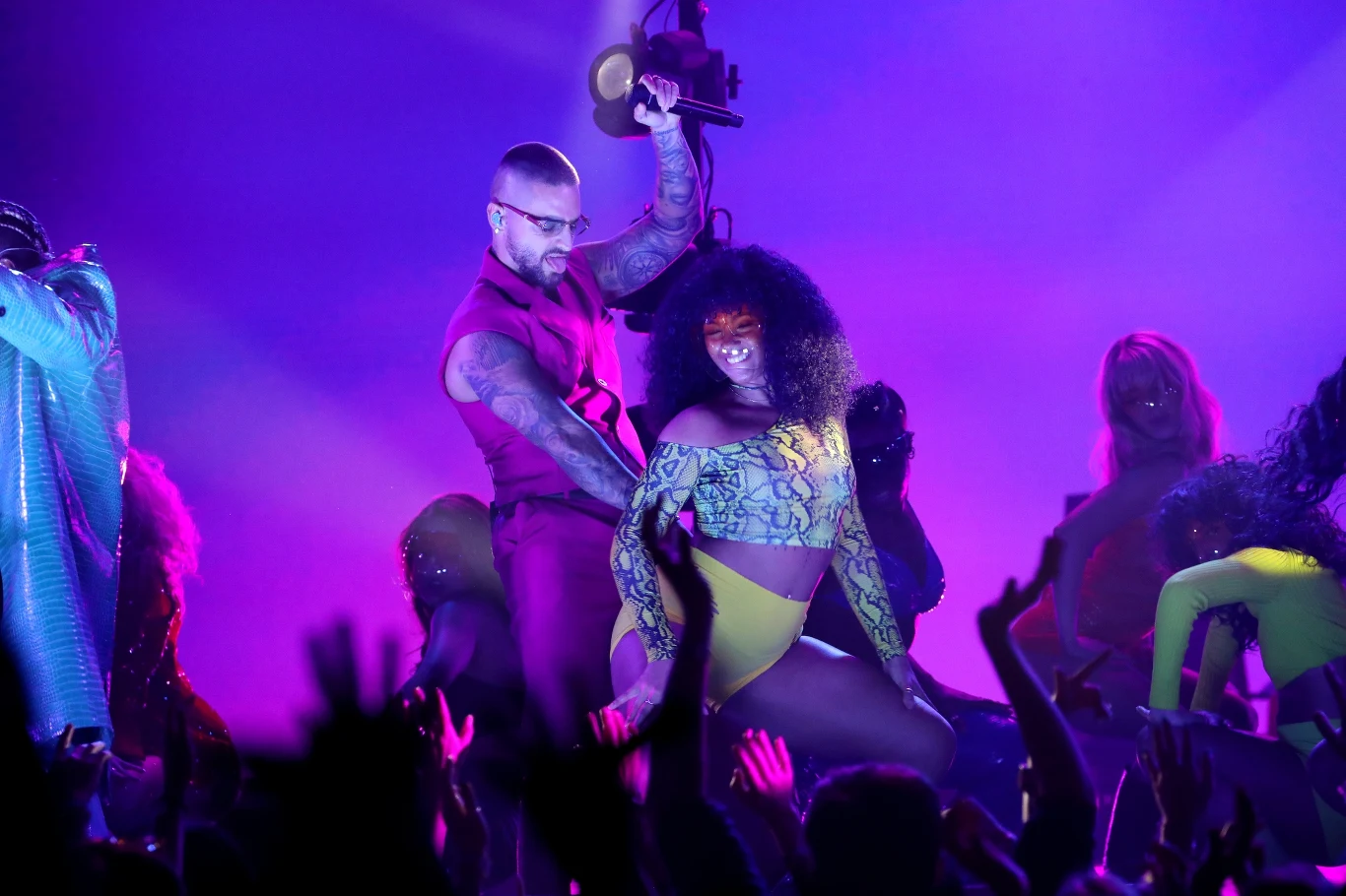 ...ale chwilę później cała scena zamieniła się w roztańczony parkiet. Publiczność bawiła się doskonale!