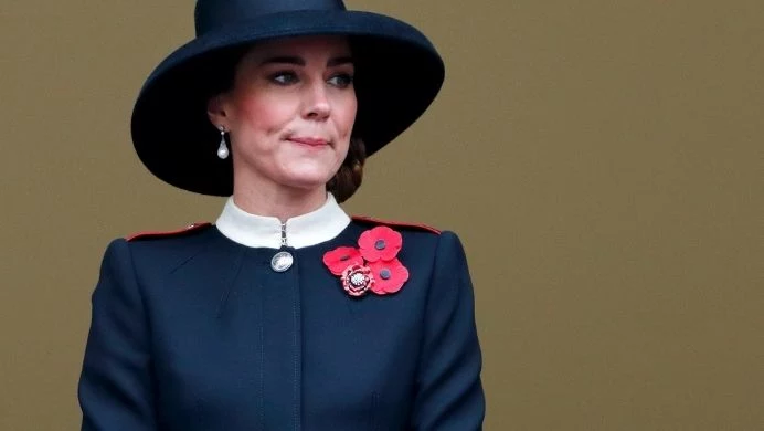Księżna Kate pojawiła się w starym płaszczu na obchodach Dnia Pamięci 