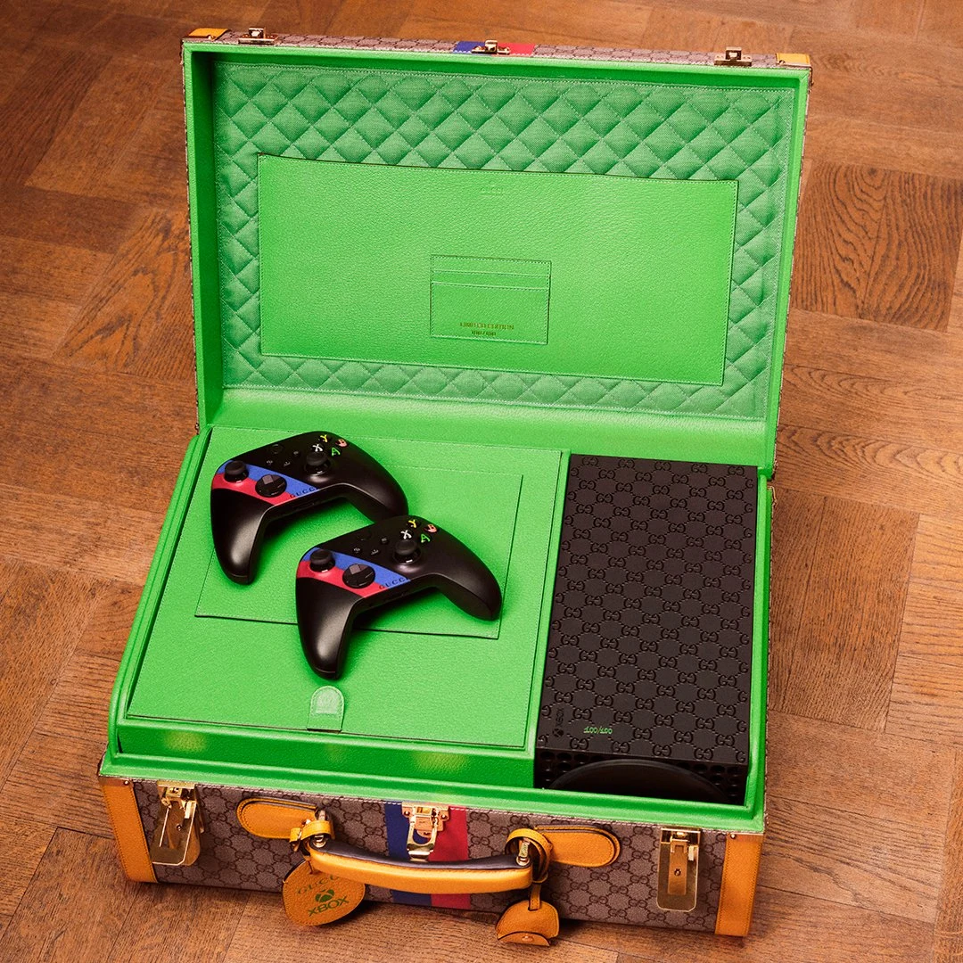 Xbox Series X w wersji Gucci