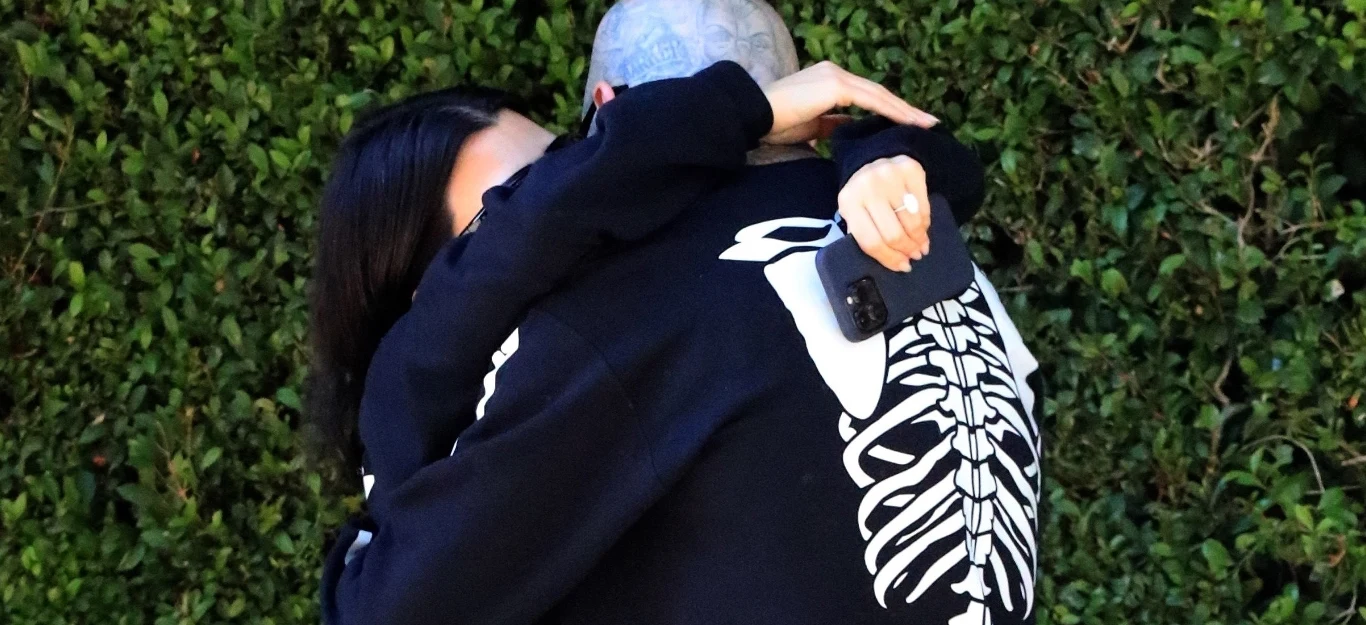 Kourtney Kardashian i Travis Barker Kourtney Kardashian i Travis Barker