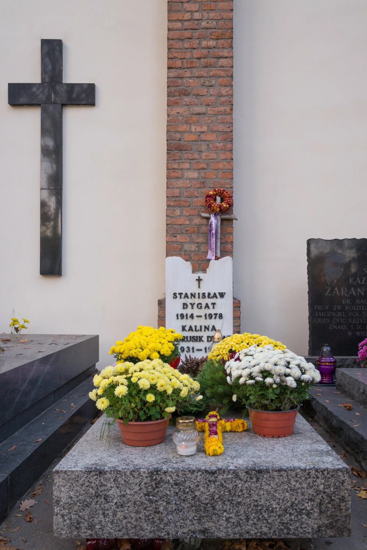 Grób Kaliny Jędrusik i Stanisława Dygata na Powązkach