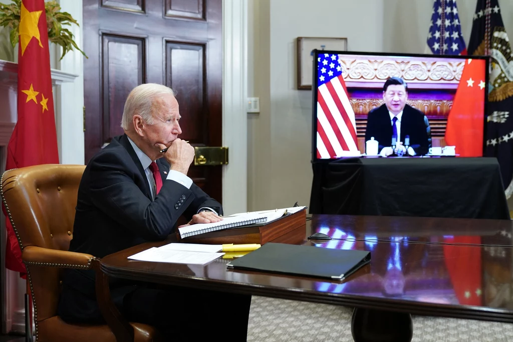 Joe Biden i Xi Jinping podczas wirtualnego szczytu Joe Biden i Xi Jinping podczas wirtualnego szczytu