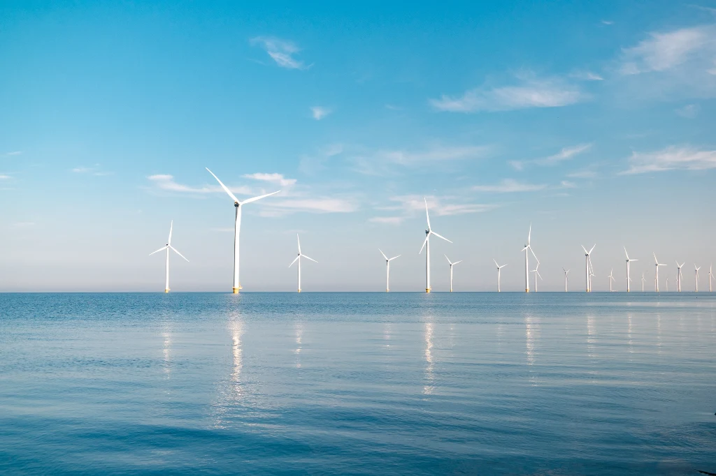 Polska realizuje inwestycje w elektrownie wiatrowe
