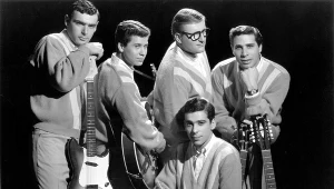 The Tokens stworzyło wiele przebojów. Phil Margo (na siedząco) z zespołem