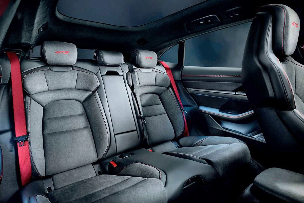 Porsche Taycan GTS i GTS Sport Turismo Porsche Taycan GTS i GTS Sport Turismo