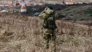 Funkcjonariusz ukraińskich służb na granicy