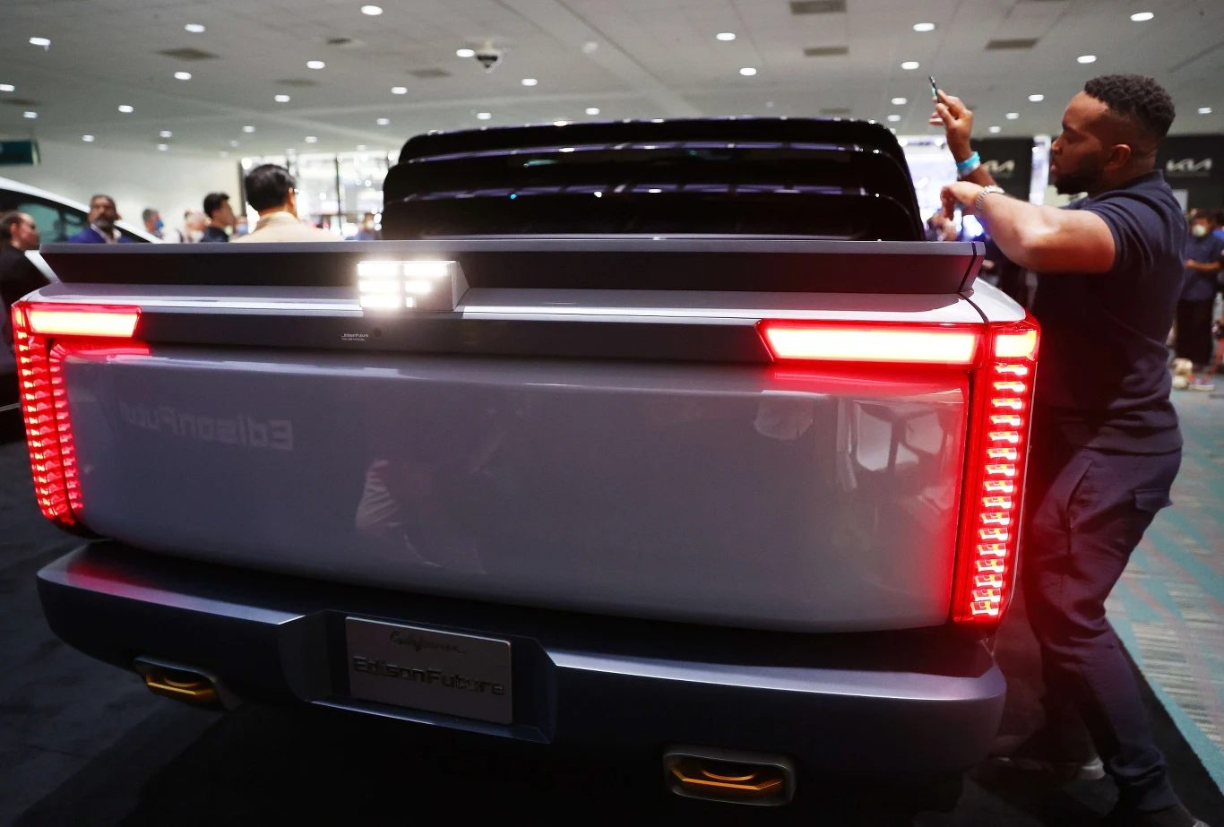 Premiery Los Angeles Auto Show