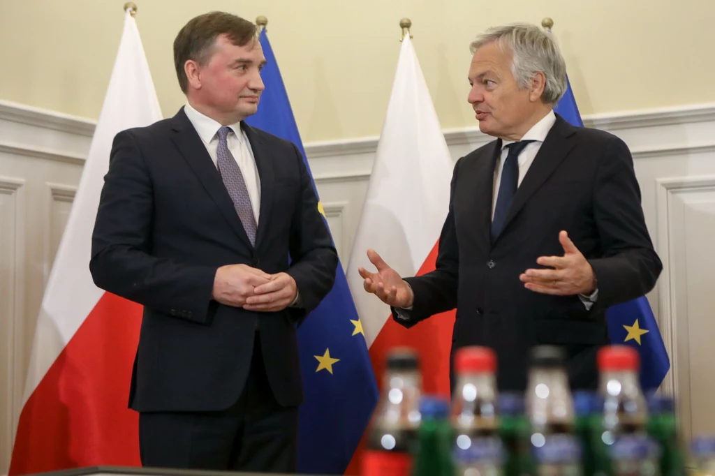 Spotkanie Zbigniewa Ziobry z unijnym komisarzem ds. sprawiedliwości Didierem Reyndersem Spotkanie Zbigniewa Ziobry z unijnym komisarzem ds. sprawiedliwości Didierem Reyndersem