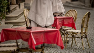 Niezaszczepionym w Czechach trudniej będzie np. zjeść obiad w restauracji