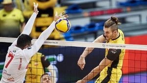 Puchar CEV. PGE Skra Bełchatów pewnie zameldowała się w kolejnej rundzie, a Karol Kłos nie miał problemu z wygrywaniem pojedynków przy siatce