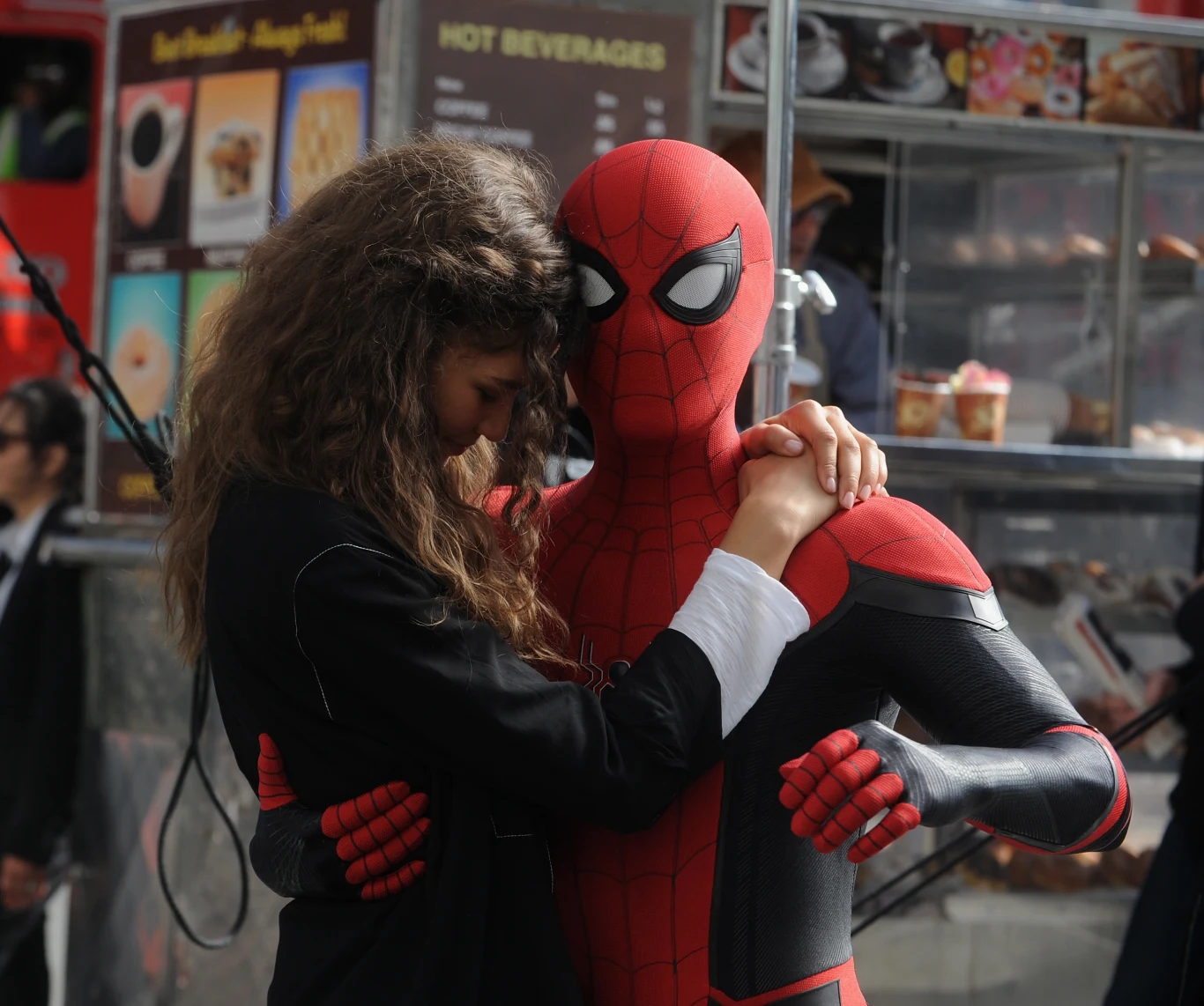 Tom Holland i Zendaya na planie filmu "Spider-Man: Daleko od domu"
