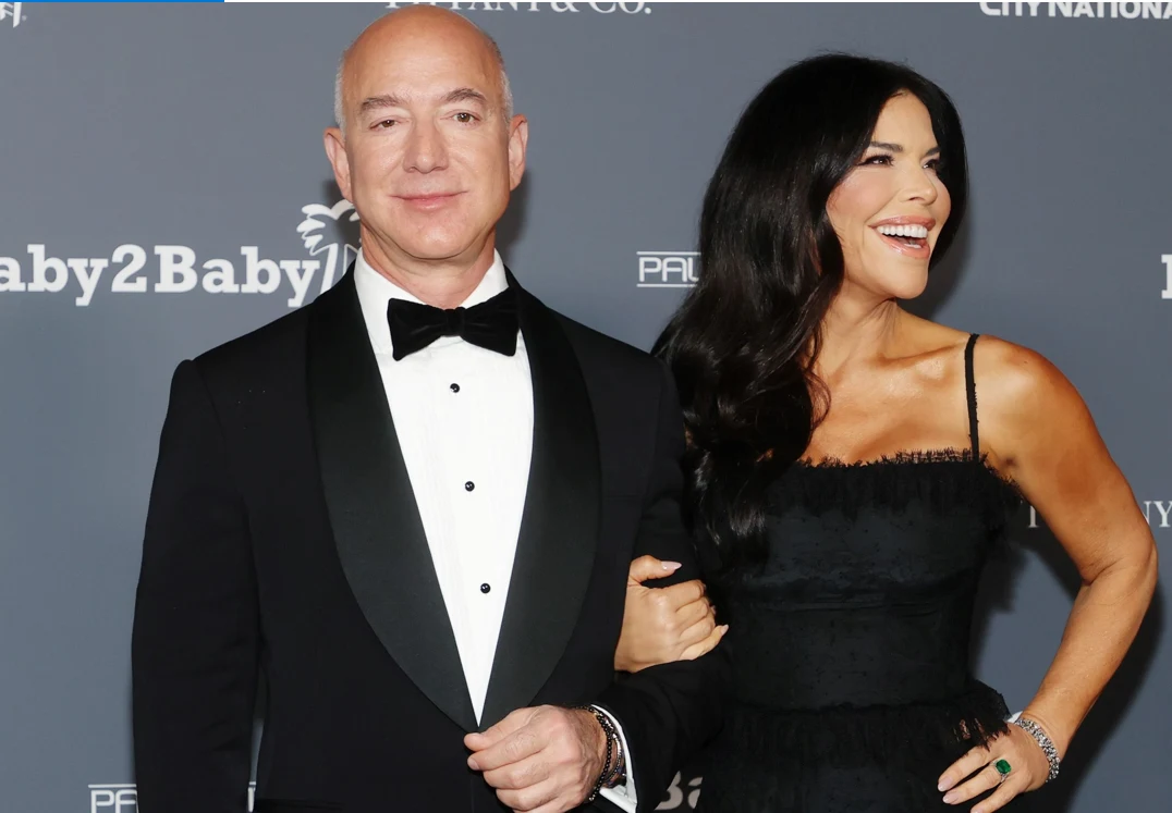 Jeff Bezos z partnerką na gali