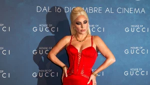 Lady Gaga na włoskiej premierze flimu "Dom Gucci"