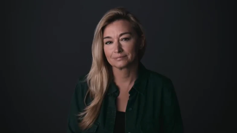 Martyna Wojciechowska w spocie na temat niesienia pomocy uchodźcom Martyna Wojciechowska w spocie na temat niesienia pomocy uchodźcom