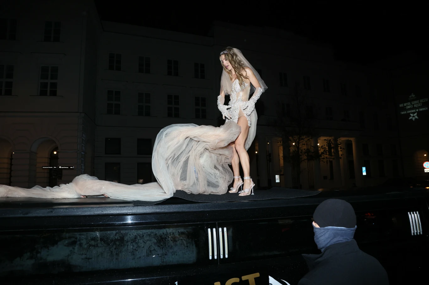 Dorota Rabczewska na swojej "imprezie rozwodowej" Dorota Rabczewska na swojej "imprezie rozwodowej"