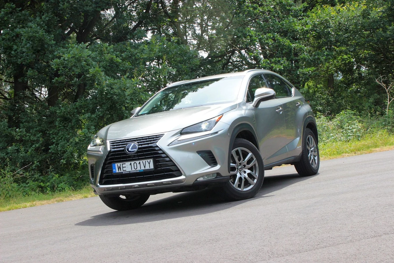 Kiedy Donald Tusk przyjeżdżał do Polski, gdy pełnił funkcję Przewodniczącego Rady Europejskiej, poruszał się Lexusem NX.