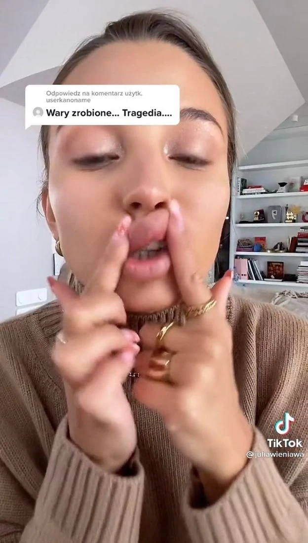 Julia Wieniawa Julia Wieniawa