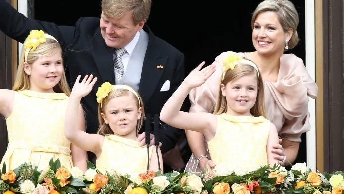 Holenderska rodzina królewska cieszy się sporą sympatią i uznaniem Holendrów 