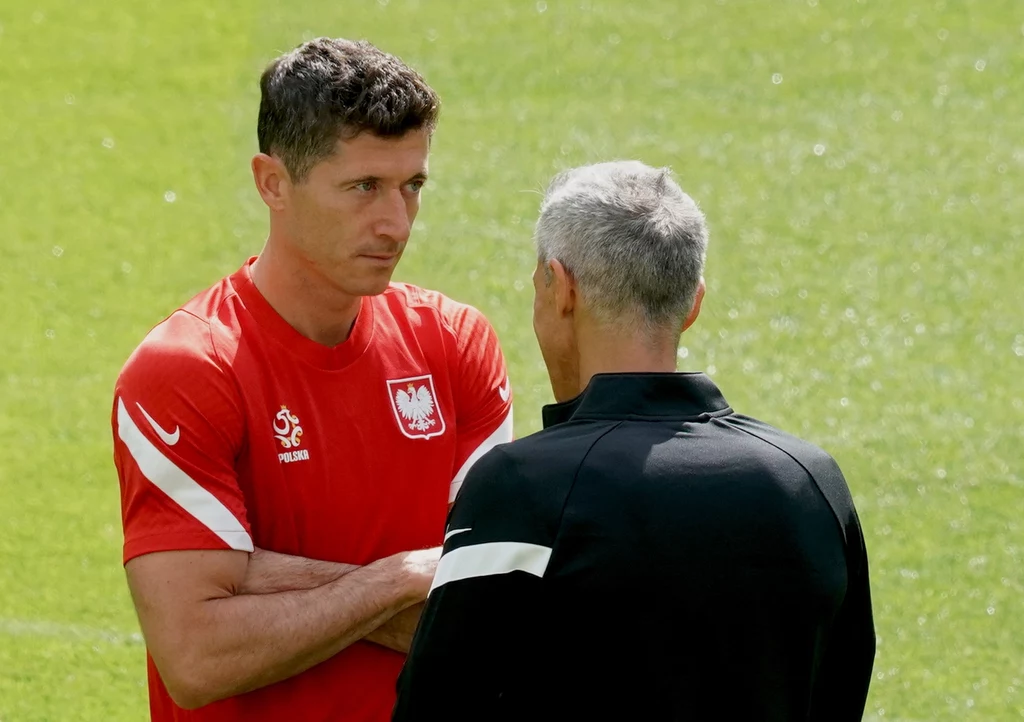 Robert Lewandowski z Paulem Sousą mają sporo do przemyślenia Robert Lewandowski z Paulem Sousą mają sporo do przemyślenia