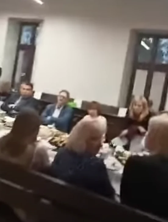 Spotkanie w sądowej sali 
