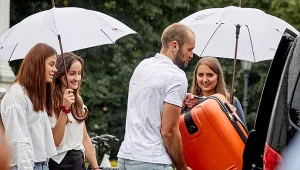 Stanisław żegna kandydatki w programie "Rolnik szuka zony"