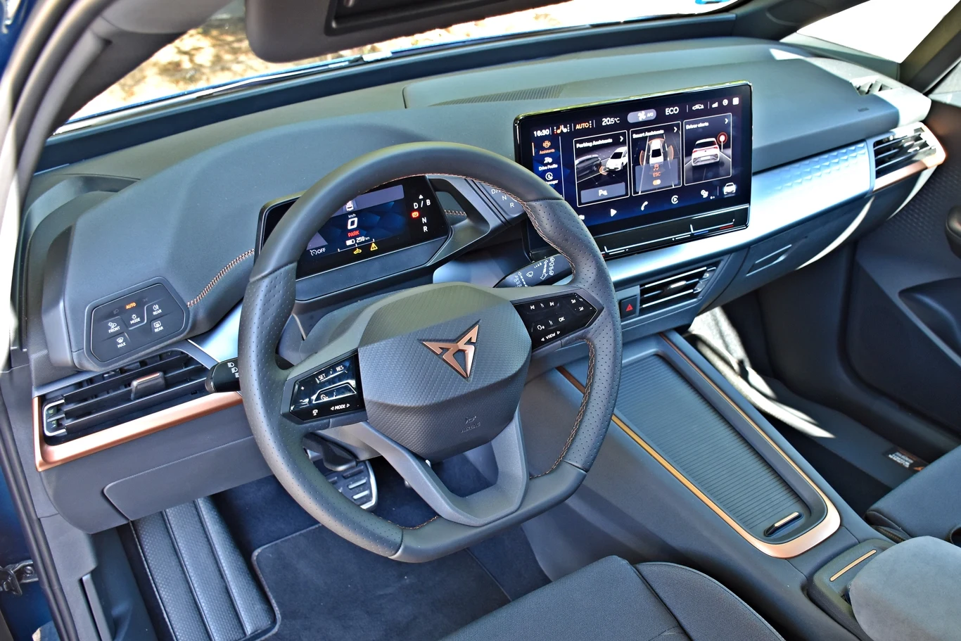 Cupra Born na zdjęciach