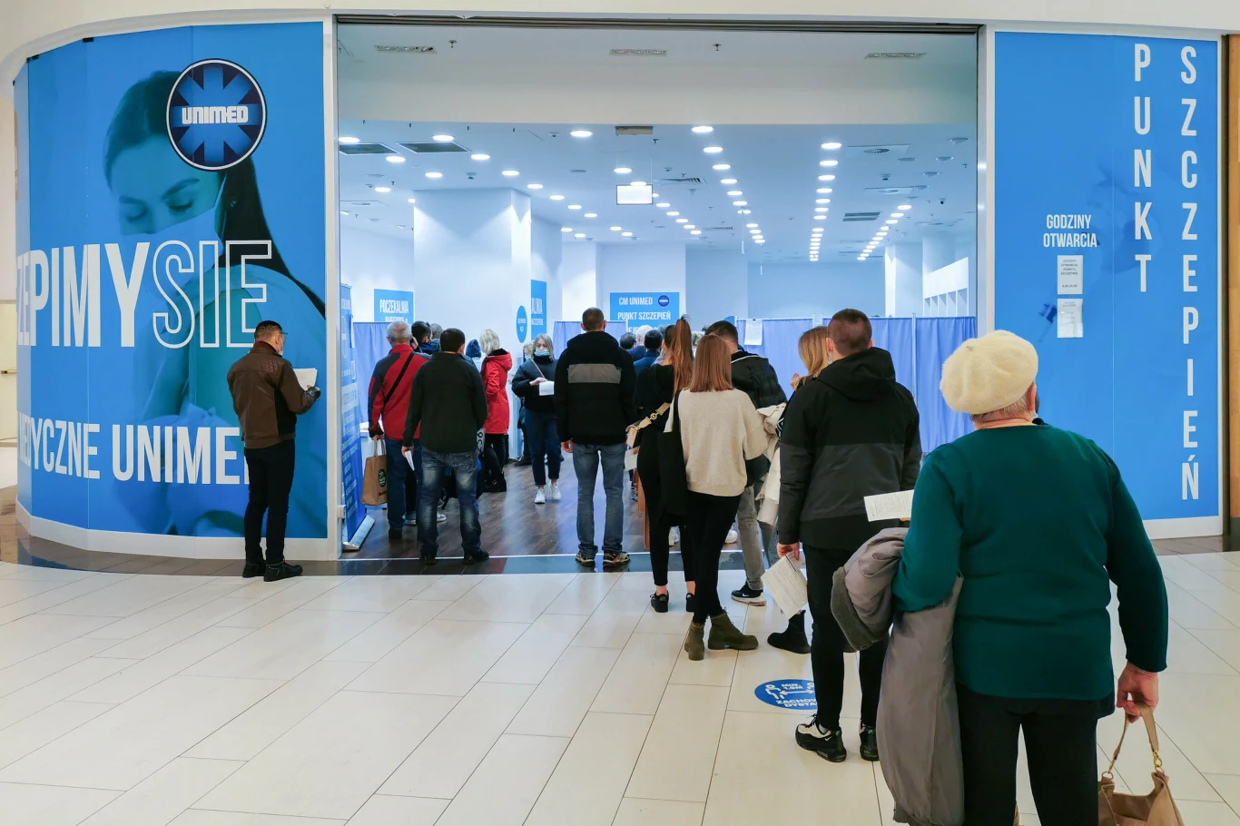 Punkt szczepień w krakowskiej galerii handlowej Punkt szczepień w krakowskiej galerii handlowej