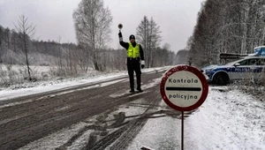 Kontrole drogowe, zdjęcie ilustracyjne