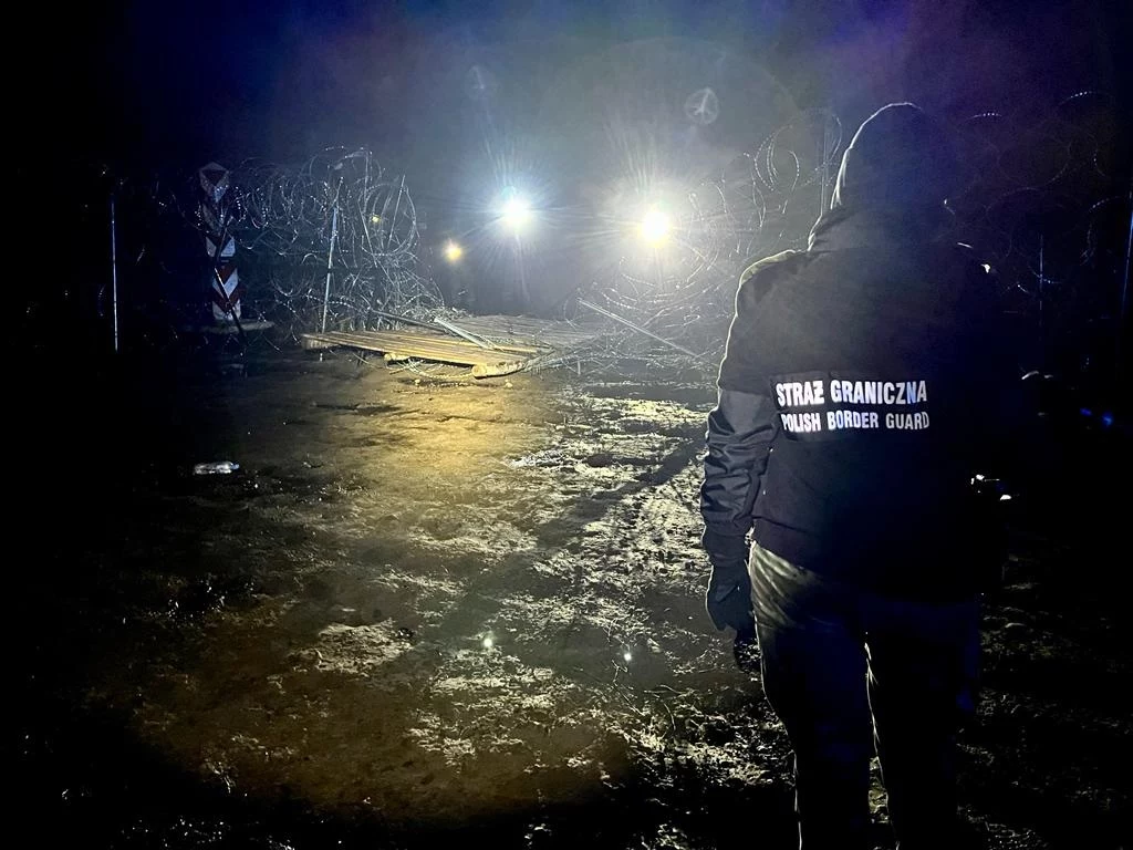 Ostatniej doby zanotowania 375 prób nielegalnego przekroczenia granicy Ostatniej doby zanotowania 375 prób nielegalnego przekroczenia granicy